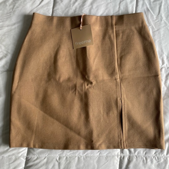 321. Freeme Tan Mini Skirt – NWT Trendy & Chic - Picture 1 of 3